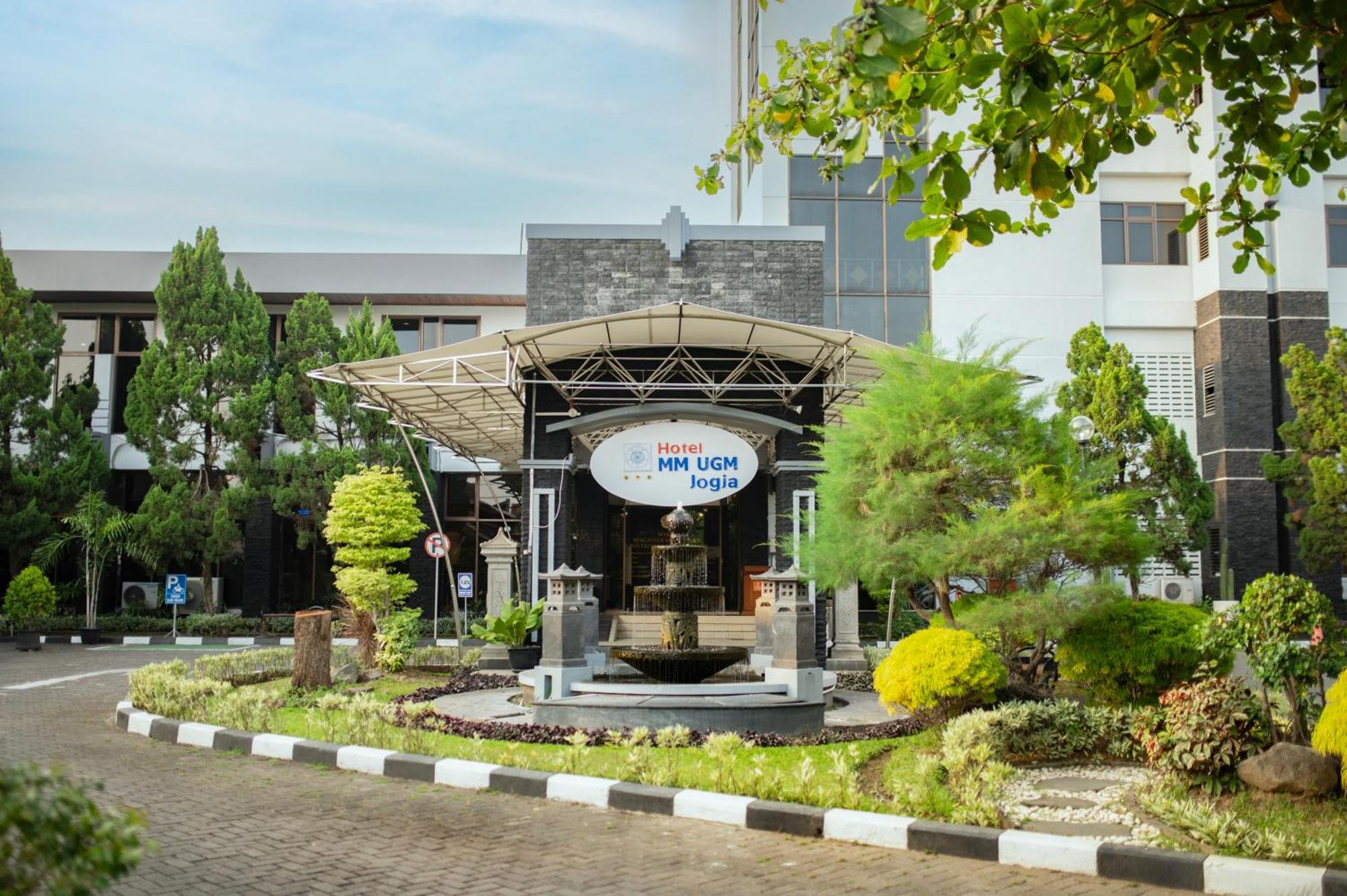 Mmugm Hotel Pakualaman Exterior photo