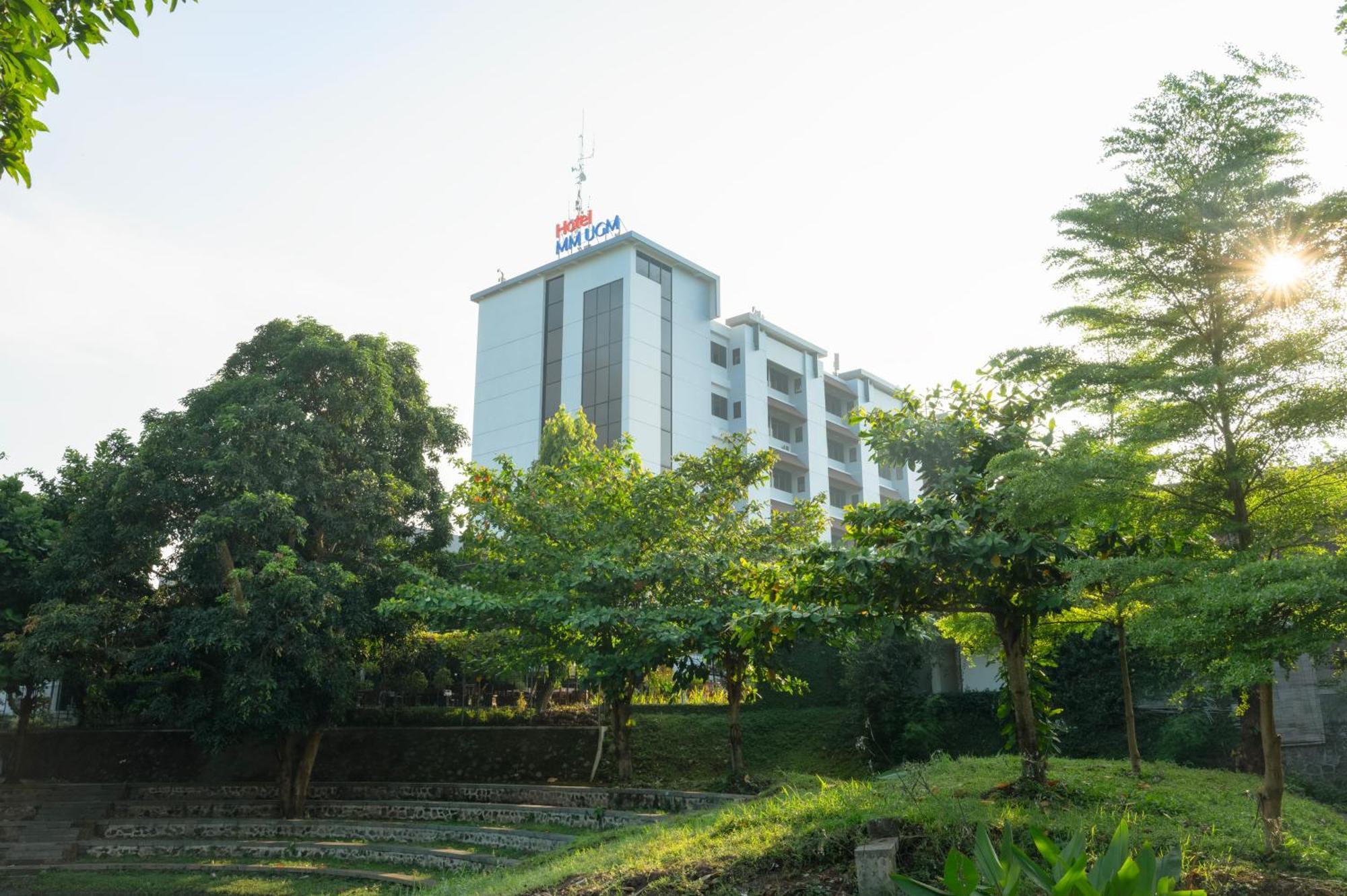 Mmugm Hotel Pakualaman Exterior photo